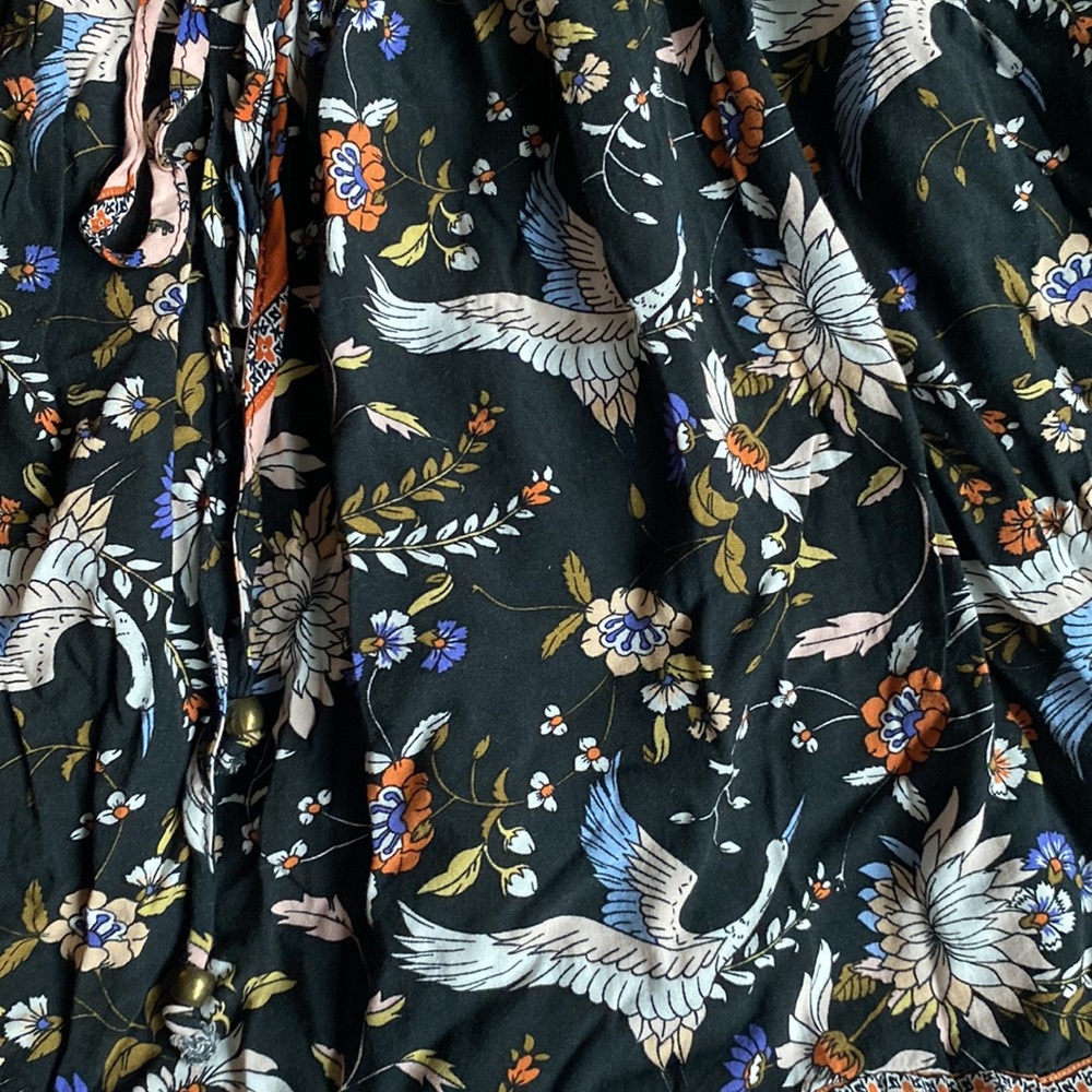 Like new long sleeve bird printed dress size medium - Picture 2 of 5